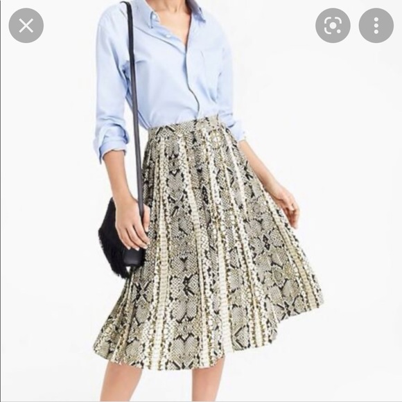 J. Crew Dresses & Skirts - NWT J Crew snake print pleated skirt size 2